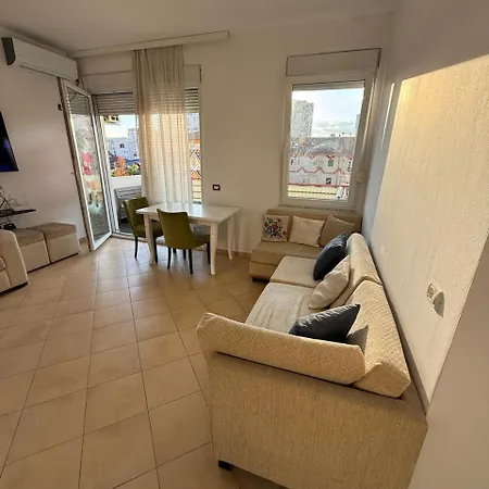 Apartment Grand Bazaar Balcony