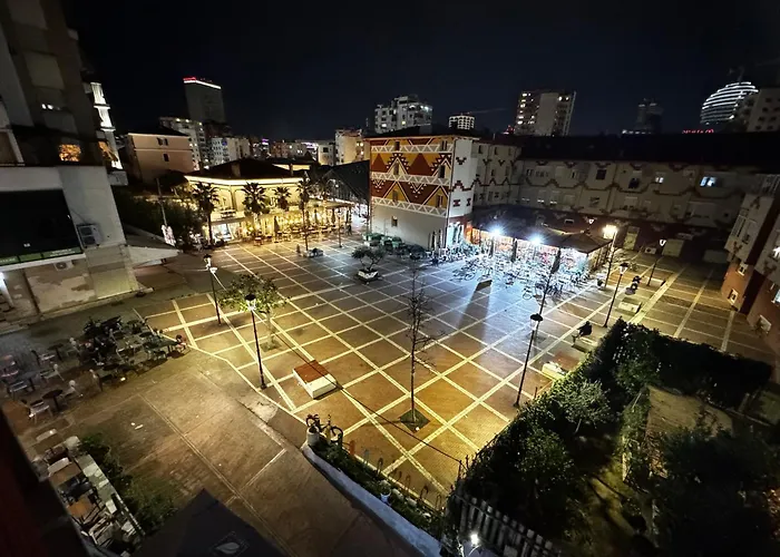 Grand Bazaar Balcony Apartamento Tirana